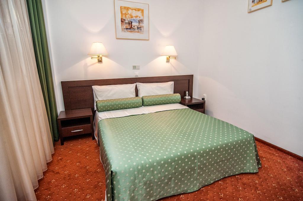 Hotel Mon Jardin Махмудия Стая снимка