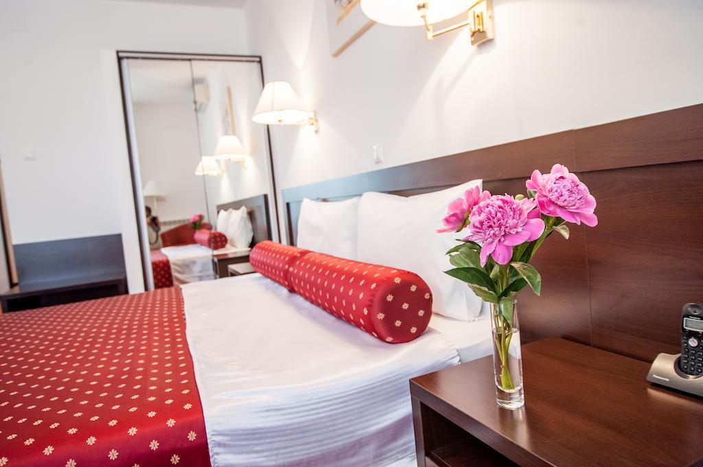 Hotel Mon Jardin Махмудия Стая снимка