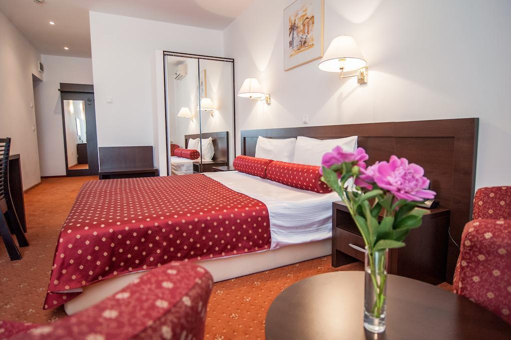 Hotel Mon Jardin Махмудия Стая снимка